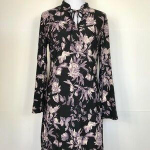 𝅺ONE Story Dress